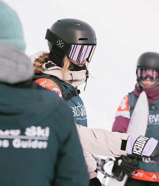 Asiakas @izzyywallace tuotteessa Dope Sight Laskettelulasit Black/Champagne Mirror