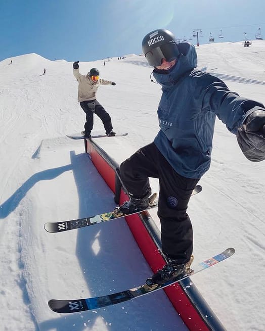 Asiakas @baumgartner_sam tuotteessa Dope Blizzard Lumilautailuhousut Miehet Black