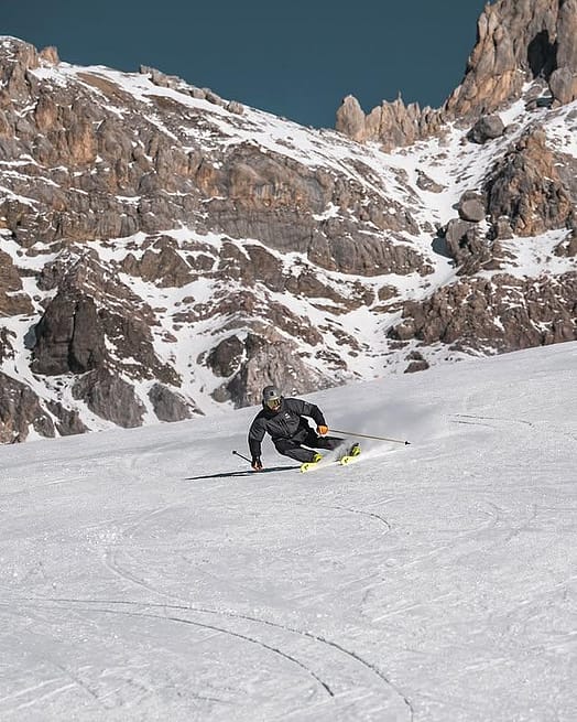 Asiakas @felixwiemers tuotteessa Montec Arch Lumilautailutakki Miehet Metal Blue/Black