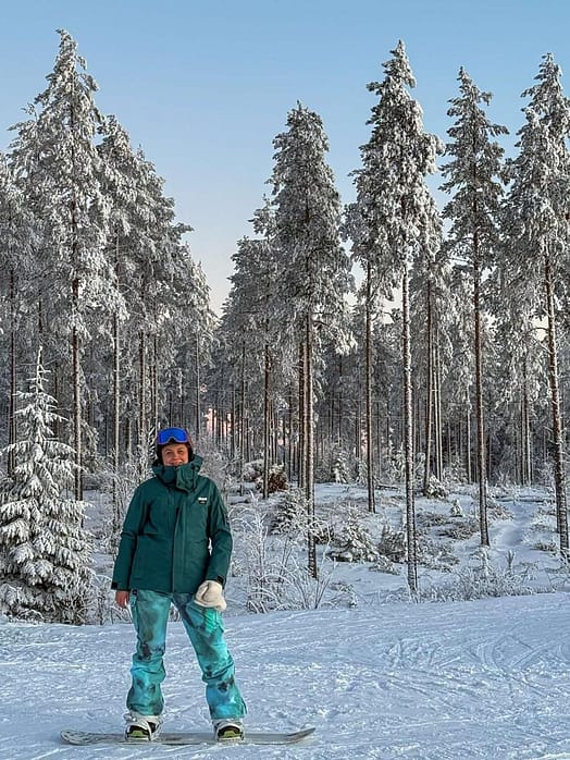 Asiakas @undefined tuotteessa Dope Adept W Lumilautailutakki Naiset Bottle Green