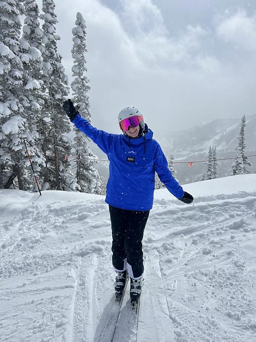 Asiakas @undefined tuotteessa Dope Blizzard W Laskettelutakki Naiset Cobalt Blue