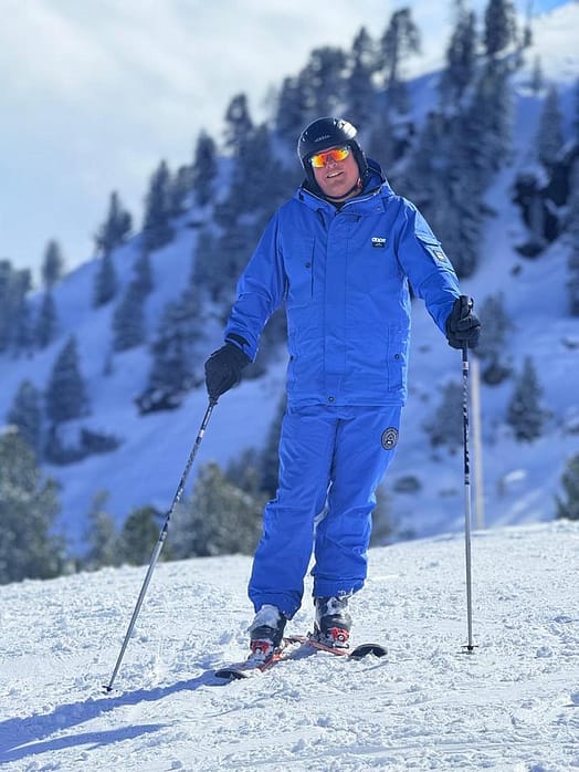 Asiakas @undefined tuotteessa Dope Adept Laskettelutakki Miehet Cobalt Blue