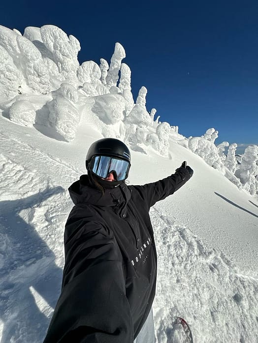 Asiakas @madsymoooo tuotteessa Dope Legacy W Laskettelutakki Naiset Black