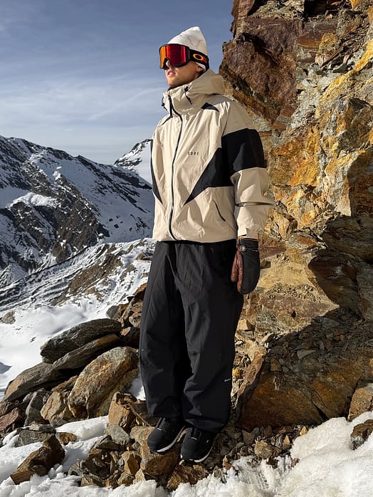 Asiakas @williamalmqvist tuotteessa Dope Spartan Laskettelutakki Miehet Spike Sand/Black