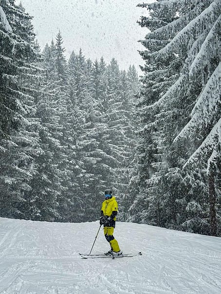 Asiakas @tao_en_montagne tuotteessa Montec Arch Lumilautailutakki Miehet Bright Yellow/Black