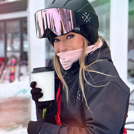 Asiakas @brookelathamm tuotteessa Dope Sight Goggle Lens Linssi Laskettelulaseille Champagne Mirror