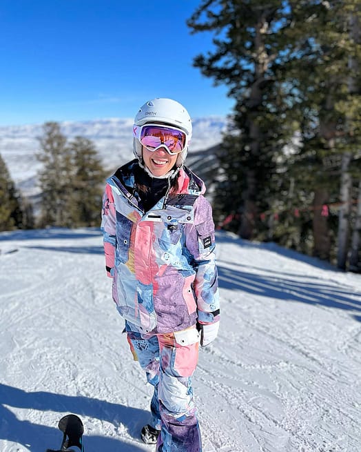 Asiakas @daaaaaamn_danielle tuotteessa Dope Iconic W 2021 Lumilautailuhousut Naiset Ink