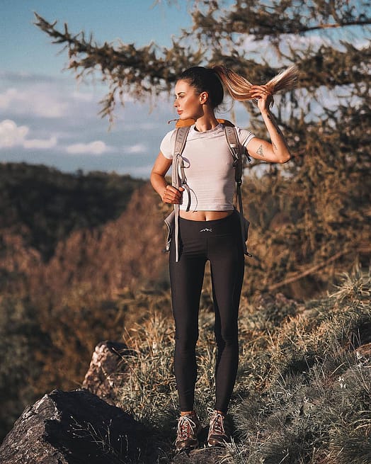 Asiakas @kamila_novak tuotteessa Dope Lofty Tech Leggingsit Naiset Black