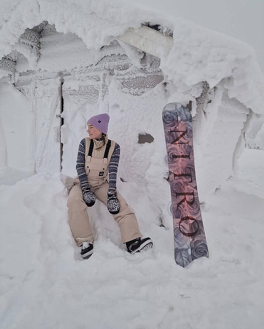 Asiakas @sofiasmoodx tuotteessa Dope Notorious B.I.B W 22 Lasketteluhousut Naiset Sand