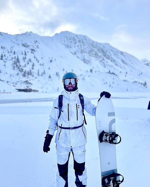 Asiakas @clement_faucenstier65 tuotteessa Montec Fawk Laskettelutakki Miehet White Tiedye