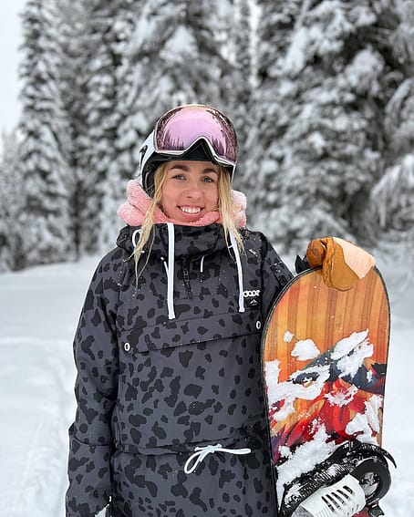 Asiakas @tara.elizabeth16 tuotteessa Dope Annok W Lumilautailutakki Naiset Dots Phantom