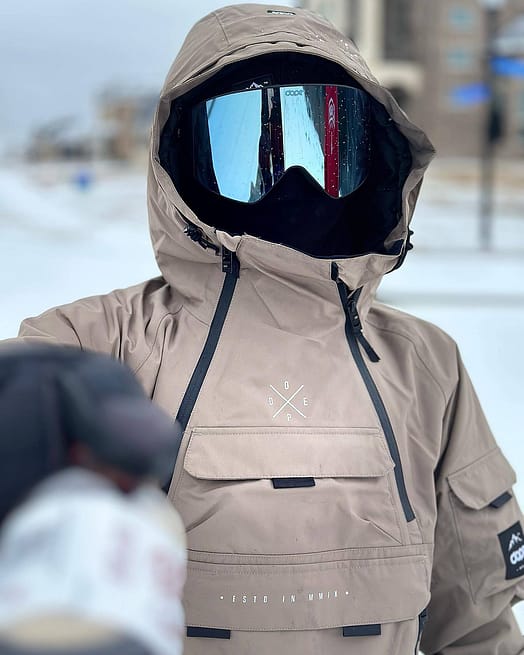 Asiakas @drewhollandproductions tuotteessa Dope Akin Lumilautailutakki Miehet Walnut