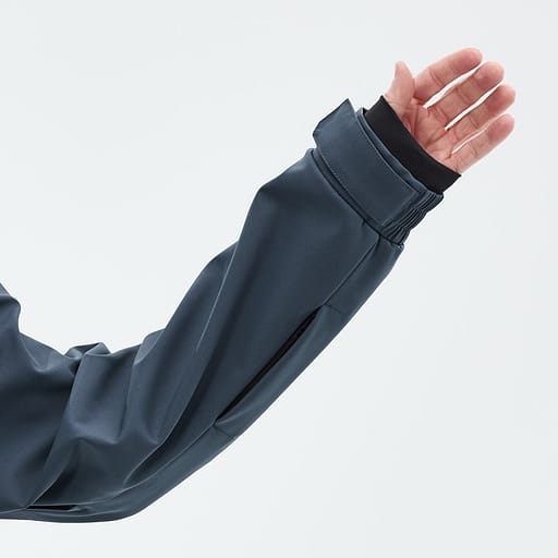 Tarranauhalla säädettävät hihansuut Tuotteen pääkuva,